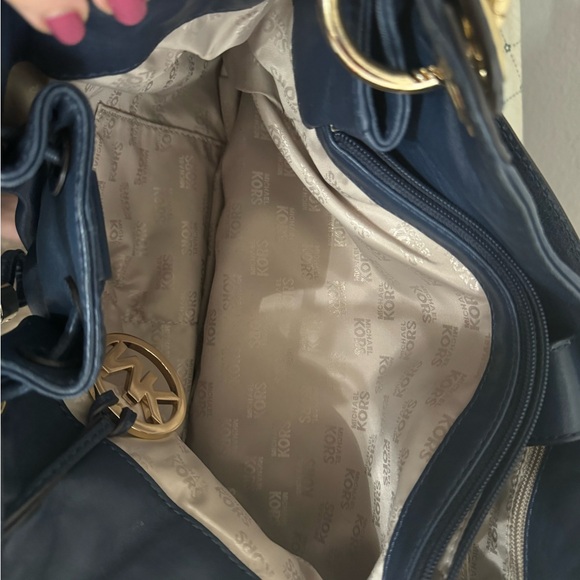 Michael Kors leather tote - Picture 5 of 7